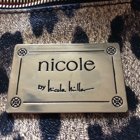 Nicole Miller leopard crossbody - Picture 5 of 7